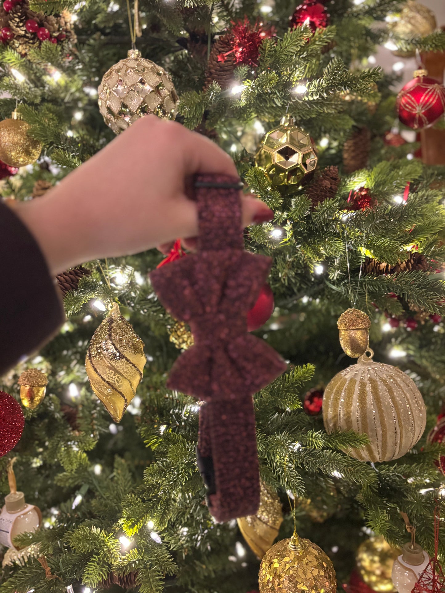 Collier pailleté rose