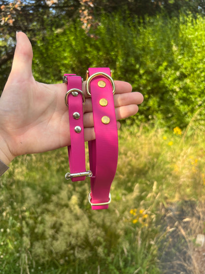 Collier biothane fushia