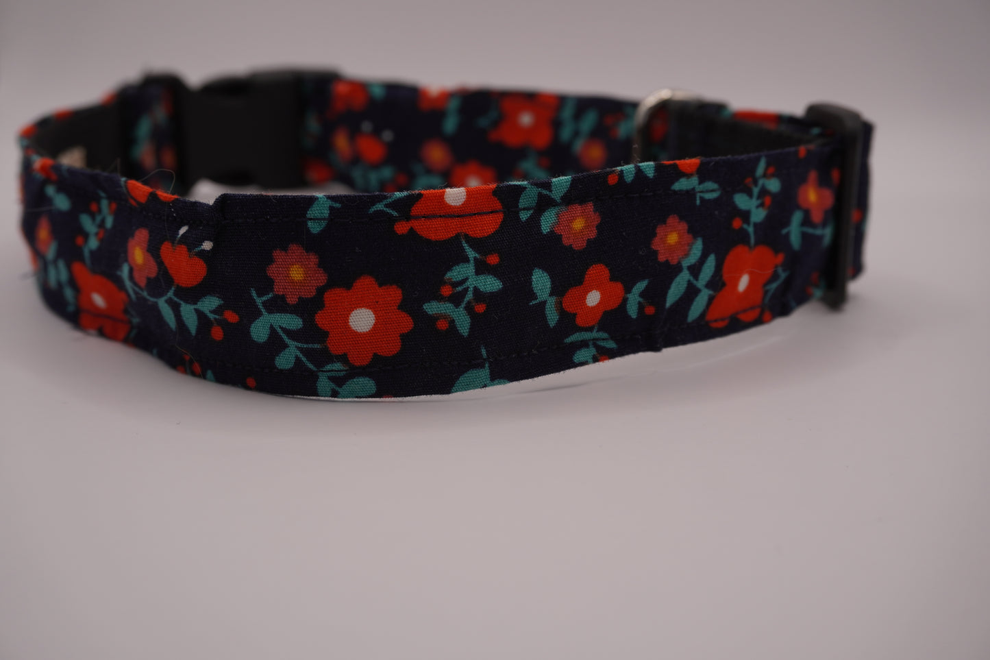 Collier Fleur marine
