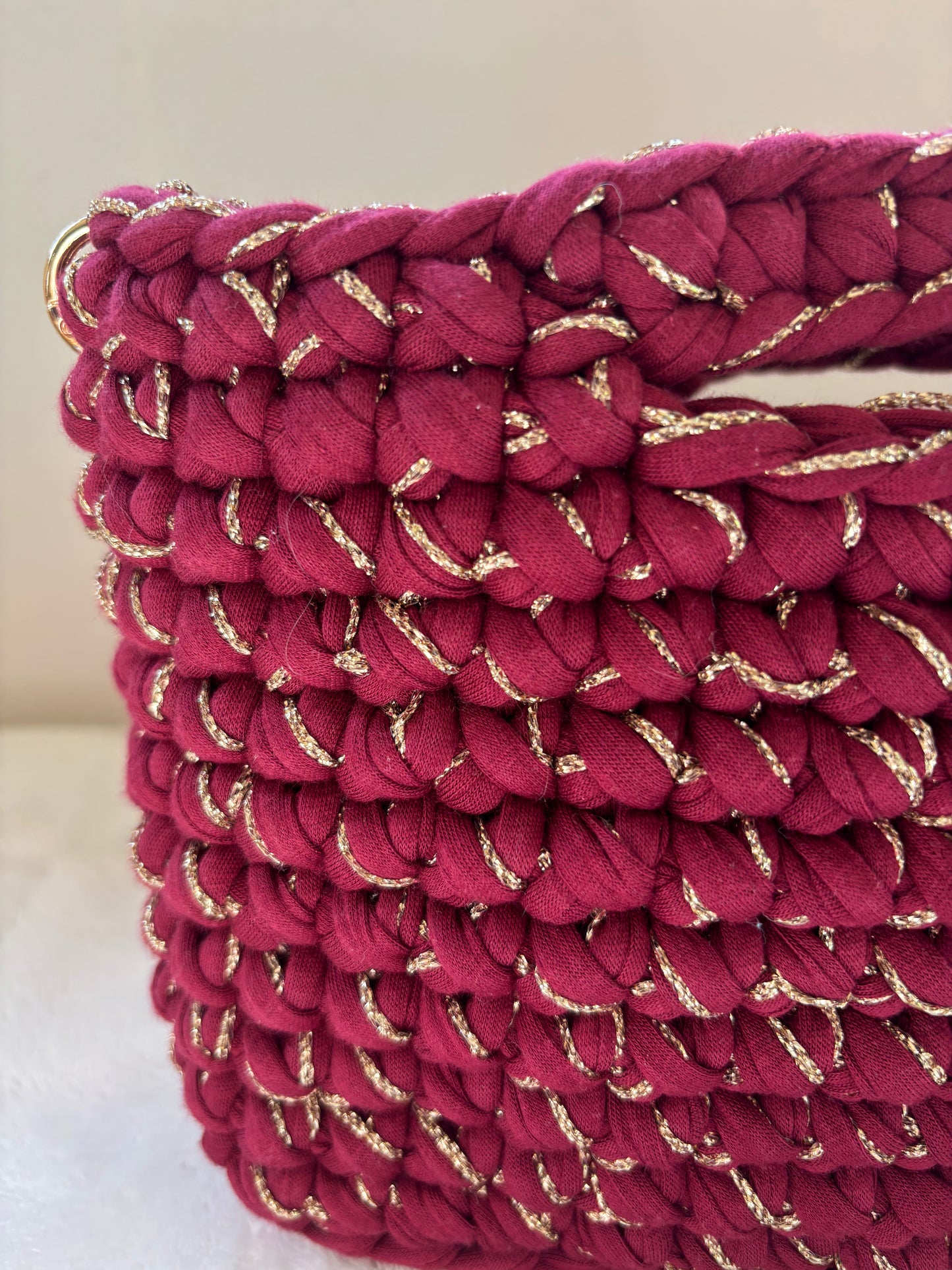 Sac crochet Iris Bordeaux fil doré