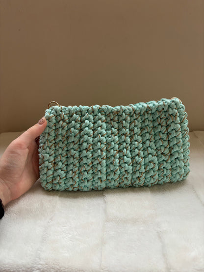 Sac pochette en crochet menthe