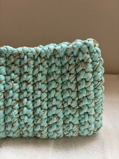 Sac pochette en crochet menthe